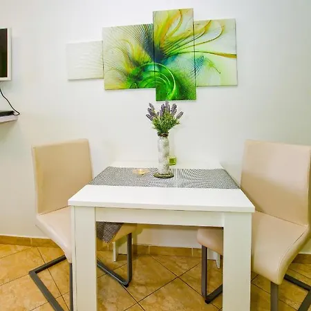 Aparthotel Art Deco Pape Hvar *