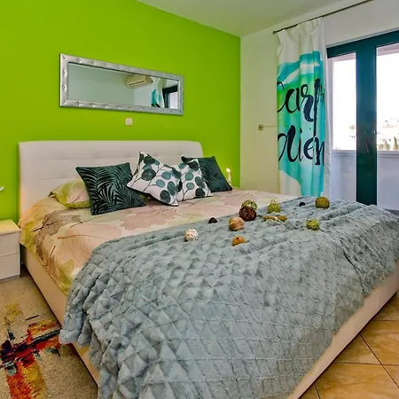 Art Deco Pape Hvar מלון דירות