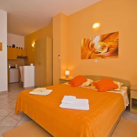 Art Deco Pape Hvar מלון דירות חוואר